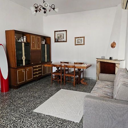 Appartamento A Telti Con Giardino Privato E Posto Auto Екстер'єр фото