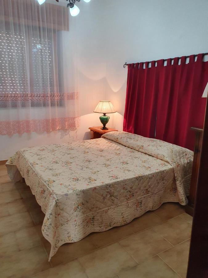 Appartamento A Telti Con Giardino Privato E Posto Auto Екстер'єр фото